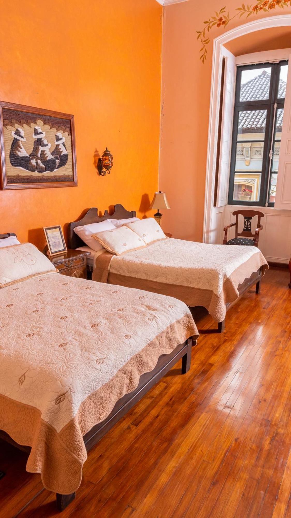 Hotel Casa Colonial Quito Esterno foto